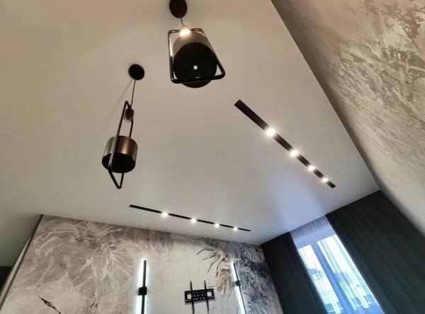 Бесщелевые натяжные потолки в Калининграде